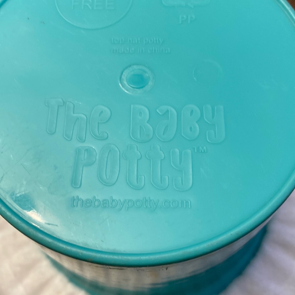 Top hat potty